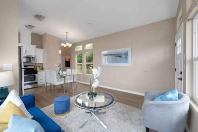 Photo 3 of 21 of home located at 576 5th Avenue Pacifica, CA 94044
