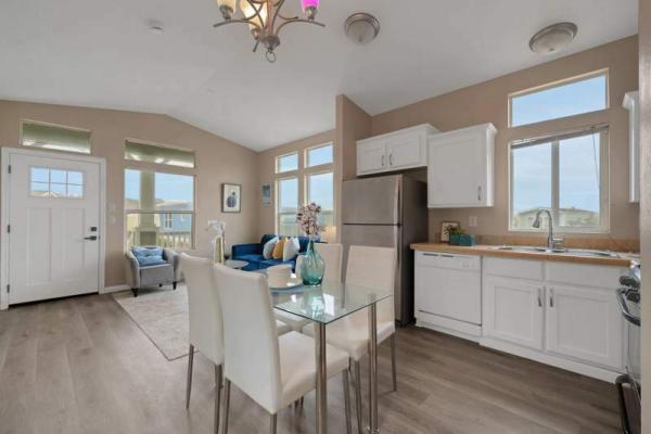 2011 Cavco Manufactured Home