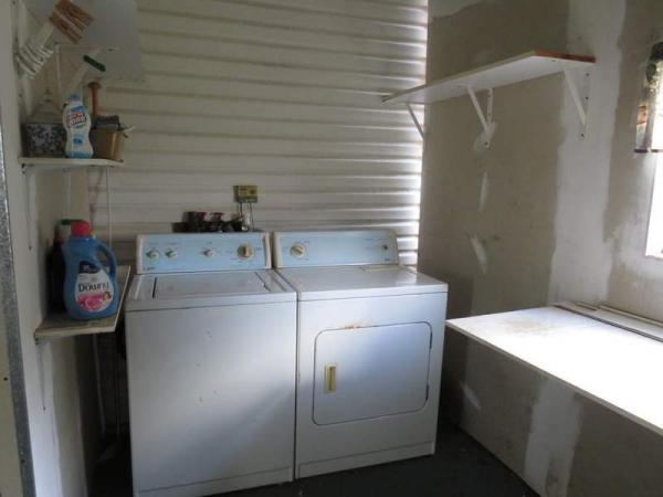 1998 SHER Manufactured Home