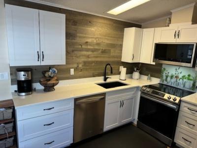 Photo 4 of 10 of home located at 7125 Fruitville Rd 1264 Sarasota, FL 34240