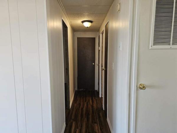 1977 Skyline Manufactured Home