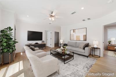 Photo 3 of 18 of home located at 497 Rahm Way Lady Lake, FL 32159