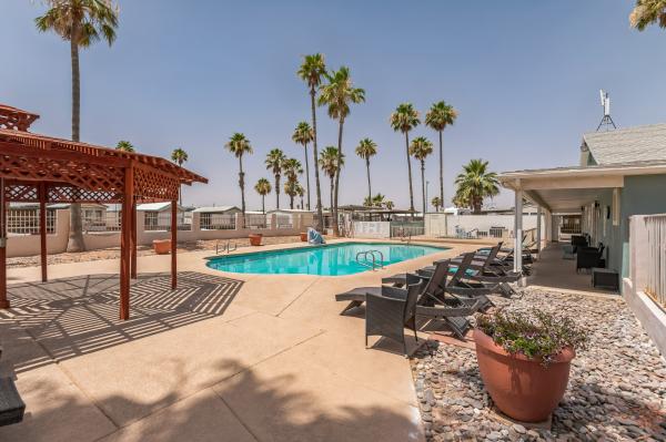 2015 Champion Manufactured Home