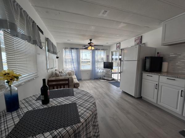 1986 Mobile Home