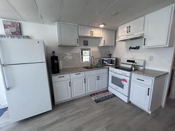 1986 Mobile Home