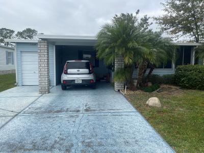 Photo 2 of 14 of home located at 40 Fairway Dr Auburndale, FL 33823