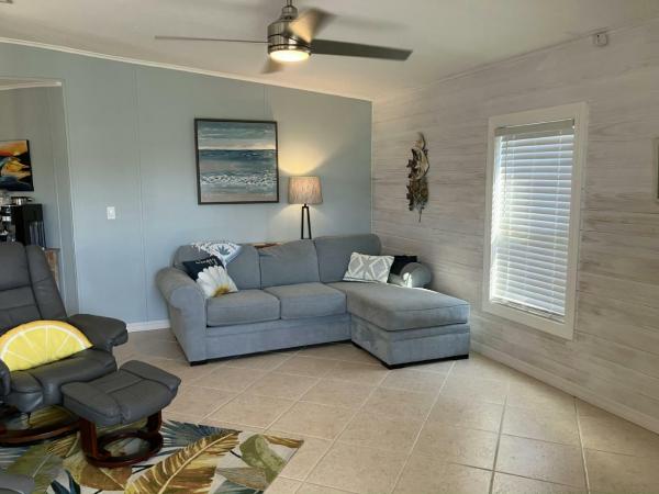 1988 Merit HS Manufactured Home