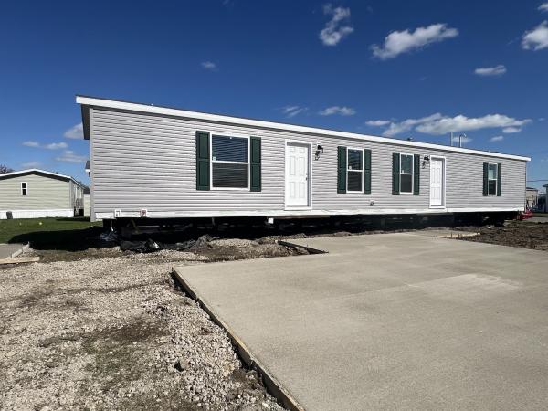 2025 Champion RAP1666H32212 Mobile Home