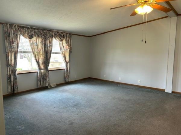 2002 CRYSTAL VALL ab Mobile Home