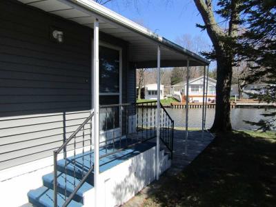 Photo 3 of 17 of home located at 2478 S Tamarac Ludington, MI 49431