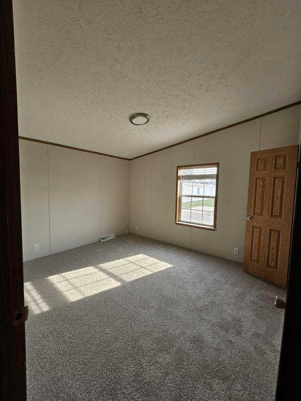 2000 Skyline Manufactured Home