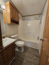 2000 Skyline Manufactured Home
