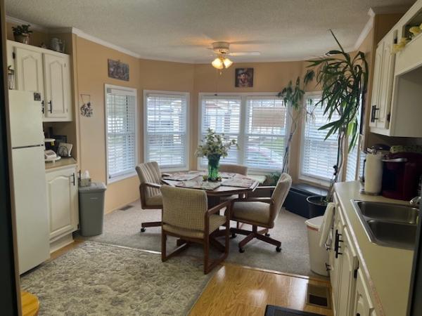 1991 Victorian Manufactured Home
