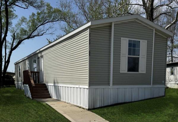 Photo 1 of 1 of home located at 2722 S. 71st Pl Lot 68 Kansas City, KS 66106