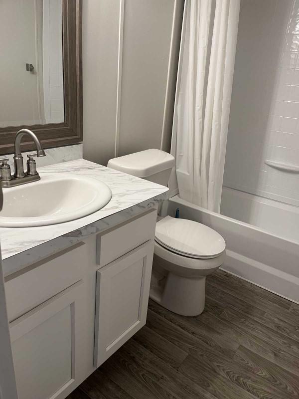 1990 Carrollton Manufactured Home
