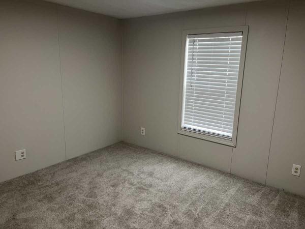 1990 Carrollton Manufactured Home
