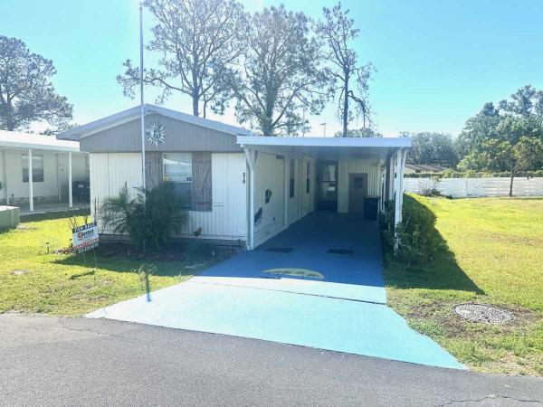 Photo 1 of 2 of home located at 310 Bruce Ave Wildwood, FL 34785