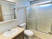 1982 KAUFMAN AND BROAD BAINBRIDGE Manufactured Home