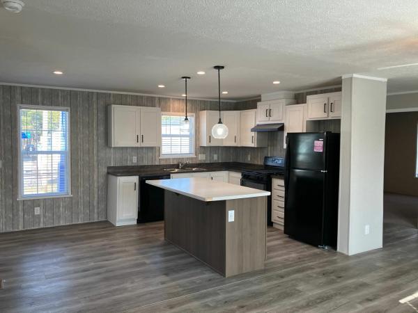2025 Champion Home Builders, Inc. mobile Home