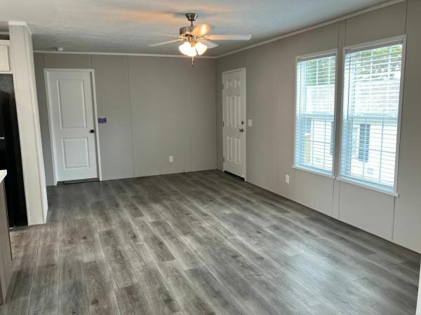 2025 Champion Home Builders, Inc. mobile Home