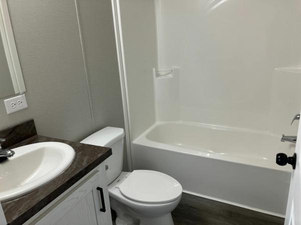 2025 Champion Home Builders, Inc. mobile Home
