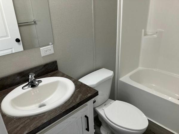 2025 Champion Home Builders, Inc. mobile Home