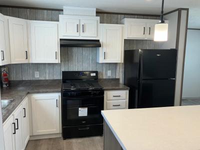 Photo 3 of 8 of home located at 12948 S Us Route 31 Trlr #25 Kokomo, IN 46901