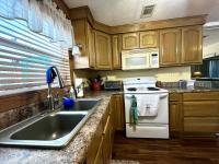 1980 SCHU FLMHS CC 2BD/2BA Manufactured Home