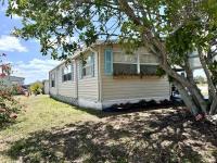 1980 SCHU FLMHS CC 2BD/2BA Manufactured Home