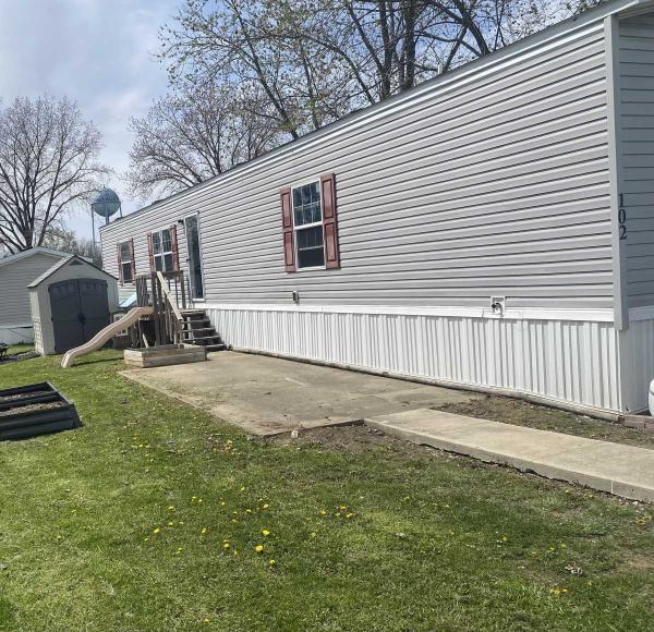 Photo 1 of 2 of home located at 5965 Harrisburg Georgesville Rd Lot 102 Grove City, OH 43123
