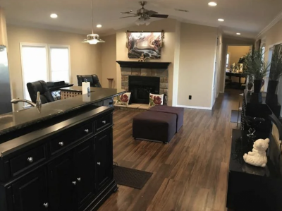 Mobile Home at 1156 E State Hwy 121, Trlr 14 Lewisville, TX 75057