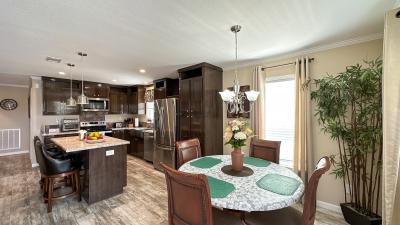 Photo 4 of 18 of home located at 427 Bemen Dr Lady Lake, FL 32159