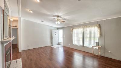 Photo 3 of 17 of home located at 958 W Norman St Lady Lake, FL 32159