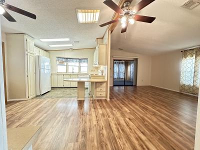 Photo 4 of 17 of home located at 1686 Coleus Cove Lakeland, FL 33803