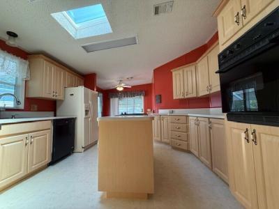 Photo 4 of 14 of home located at 294 Marianna Drive Auburndale, FL 33823