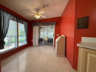 Photo 5 of 14 of home located at 294 Marianna Drive Auburndale, FL 33823