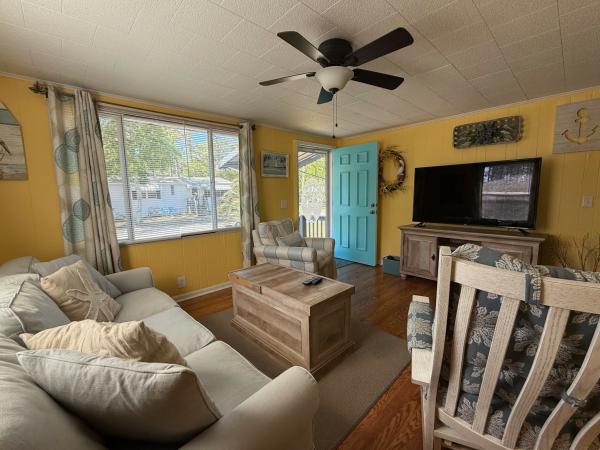 1975 VIND T37 Mobile Home