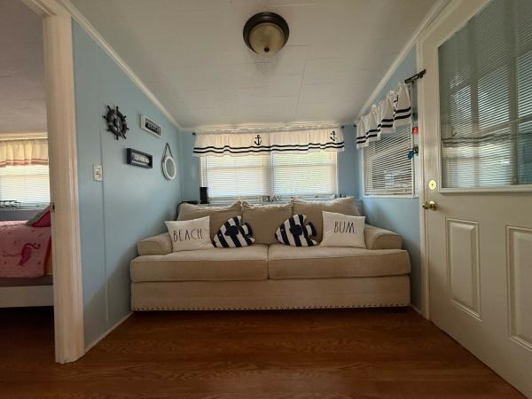 1975 VIND T37 Mobile Home