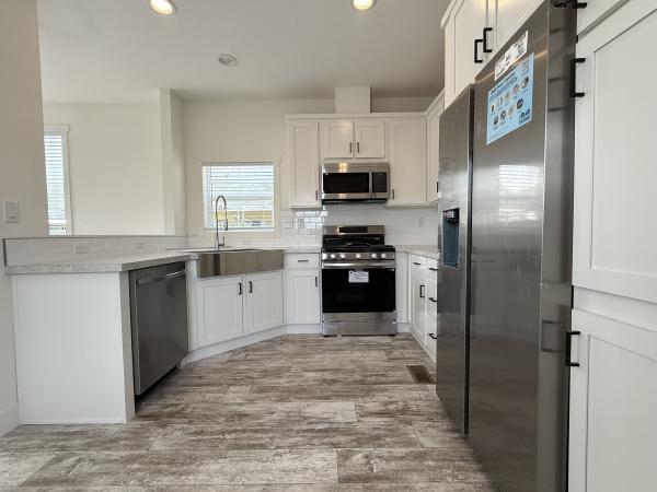 2025 Clayton 71HRR16562A Mobile Home