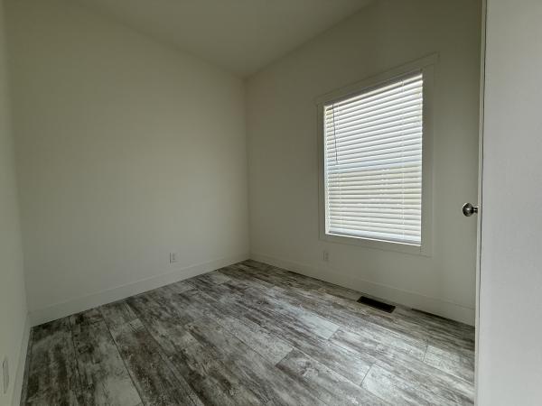 2025 Clayton 71HRR16562A Mobile Home