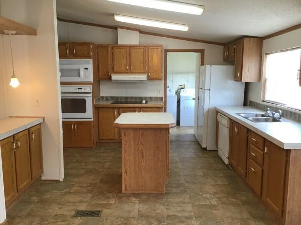 2002 Clayton Mobile Home