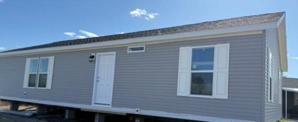Photo 1 of 2 of home located at 10916 Legrande Crt Lot 101 Fair Haven, MI 48023