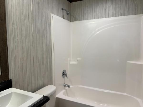 2024 95PLH16602FH24  Home