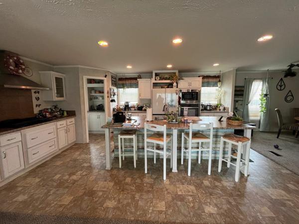 Photo 1 of 2 of home located at 46301 Gabriel Dr, Site #1002 Macomb, MI 48044