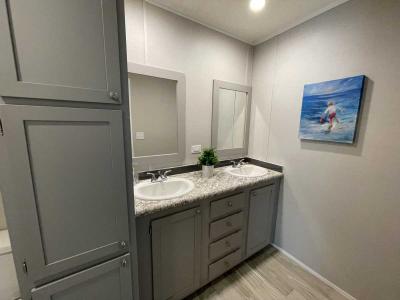 Photo 5 of 16 of home located at 11500 SW Kanner Hwy Indiantown, FL 34956