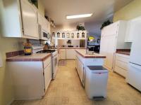 2004 Hallark-Southwest Corp Charlestin IV Mobile Home