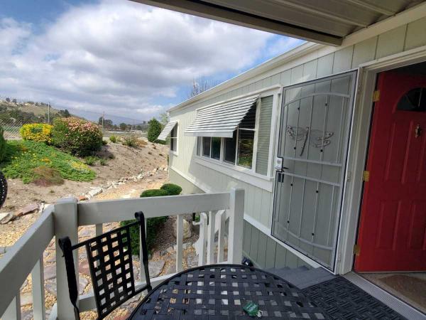 2004 Hallark-Southwest Corp Charlestin IV Mobile Home