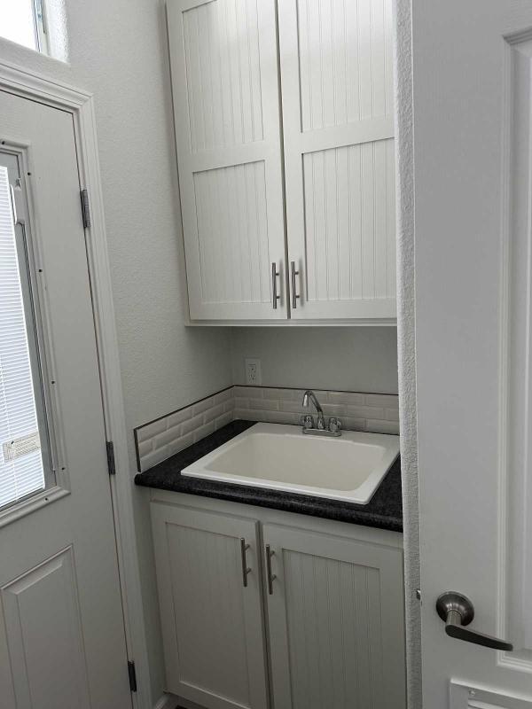 2022 Fleetwood 2202V24522F Mobile Home