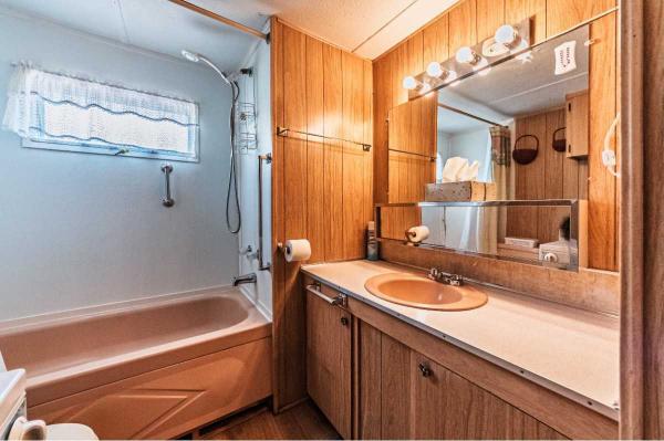 1967 Hie MH Mobile Home