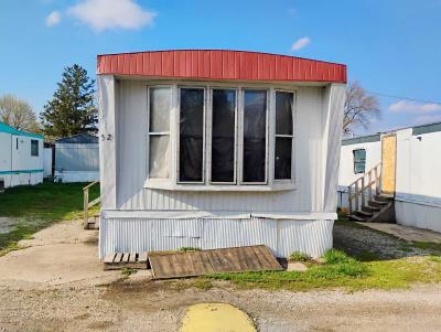 Mobile Home at 52 Mahoning Ave Rantoul, IL 61866